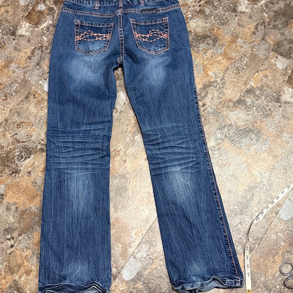 Cowgirl Tuff 29x33 mid rise. Boot cut - Picture 5 of 6